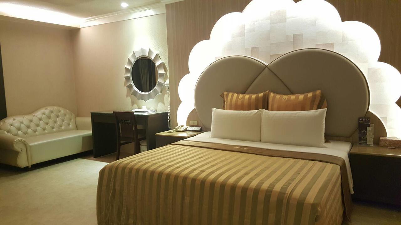 Full Moon Boutique Motel Хсинчу Сити Екстериор снимка
