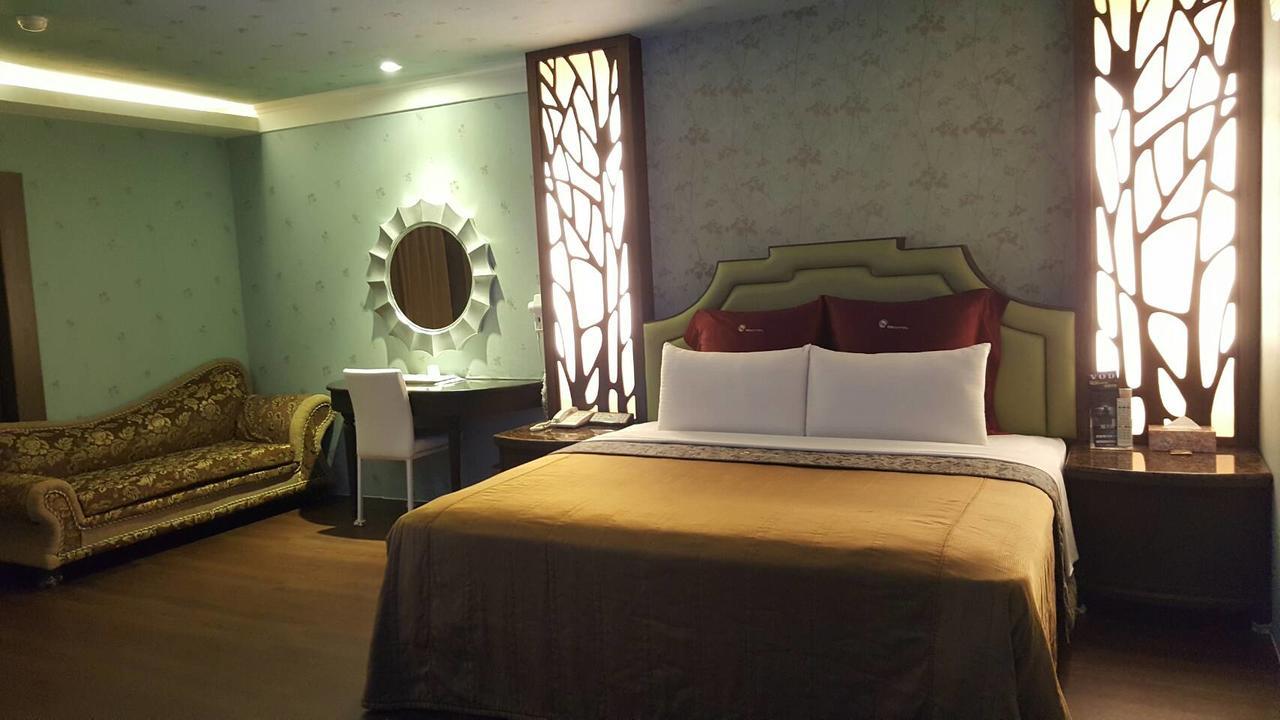 Full Moon Boutique Motel Хсинчу Сити Екстериор снимка