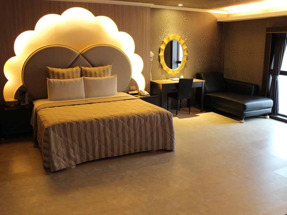 Full Moon Boutique Motel Хсинчу Сити Екстериор снимка